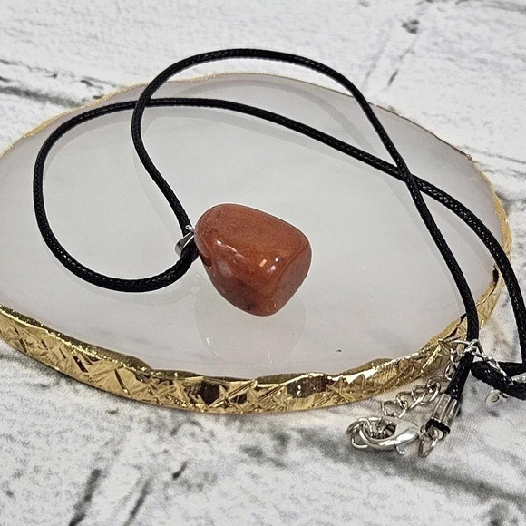 Red Jasper Natural Stone Cube Necklace with 18in Black Chain SN30 - Picture 3 of 4